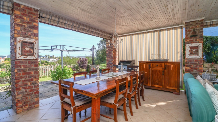 5 Bedroom Property for Sale in Knysna Heights Western Cape